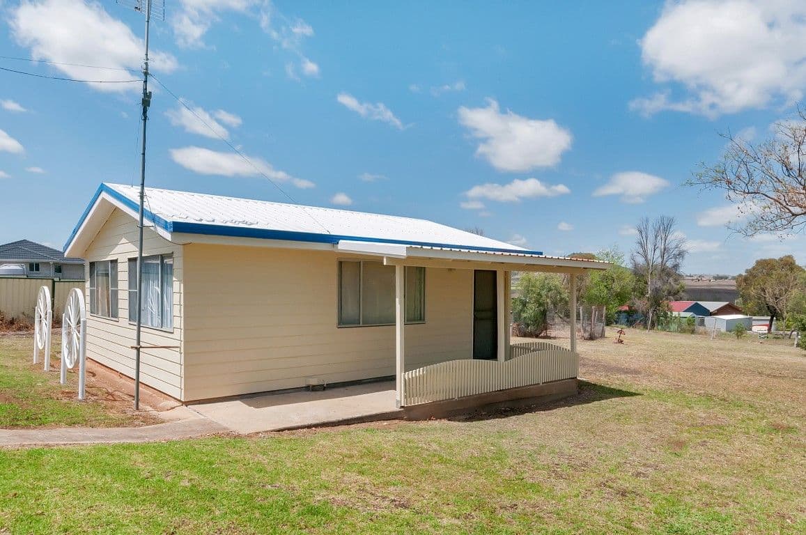 25 Catherine Crescent, KINGSTHORPE QLD 4400, Kingsthorpe - Thumbnail 7