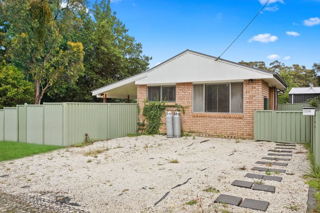 204 Wilson Drive, Hill Top NSW 2575, Hill Top - Thumbnail 3