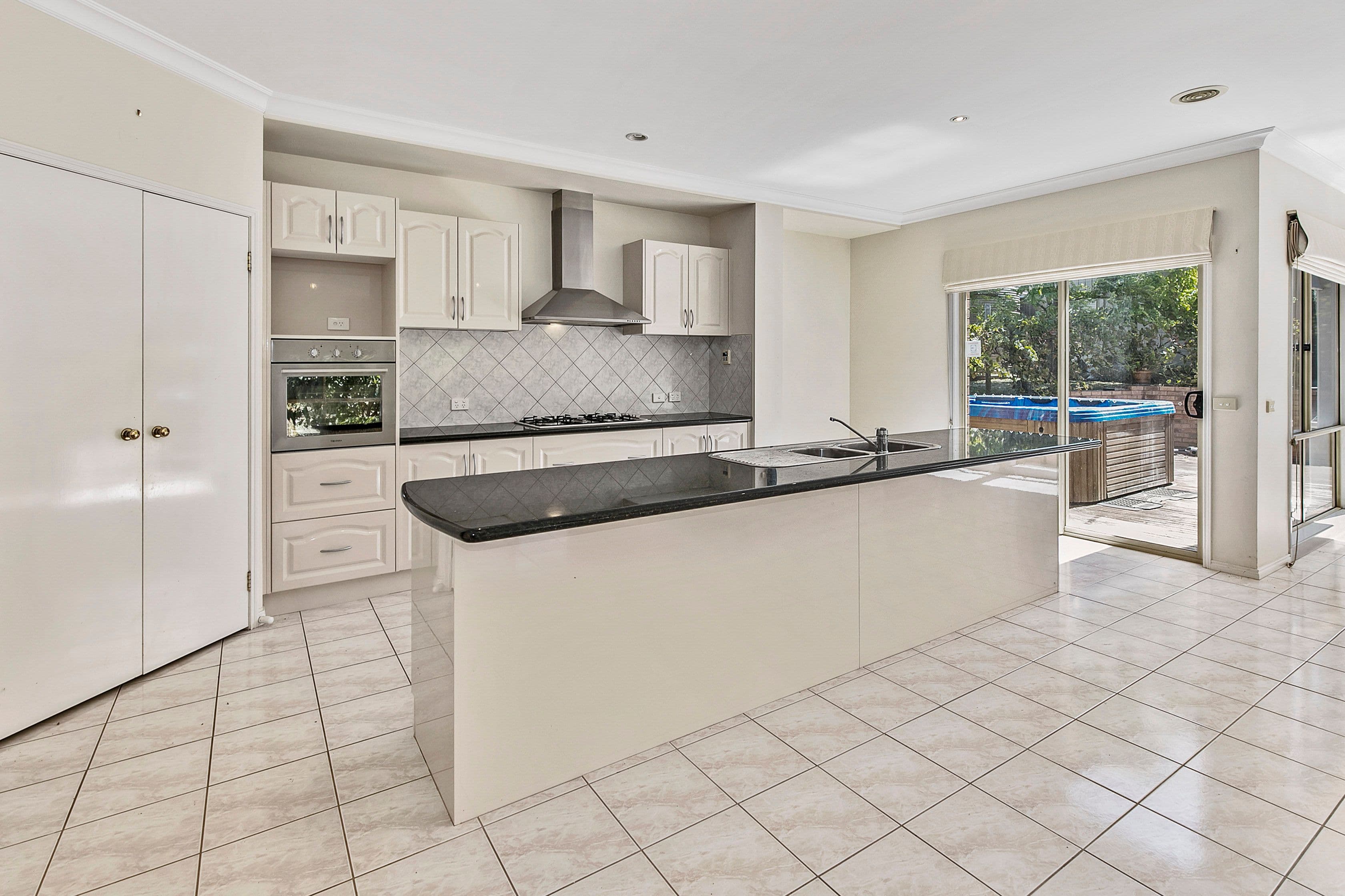 10 Benton Grange Drive, Mornington VIC 3931, Mornington - Thumbnail 7