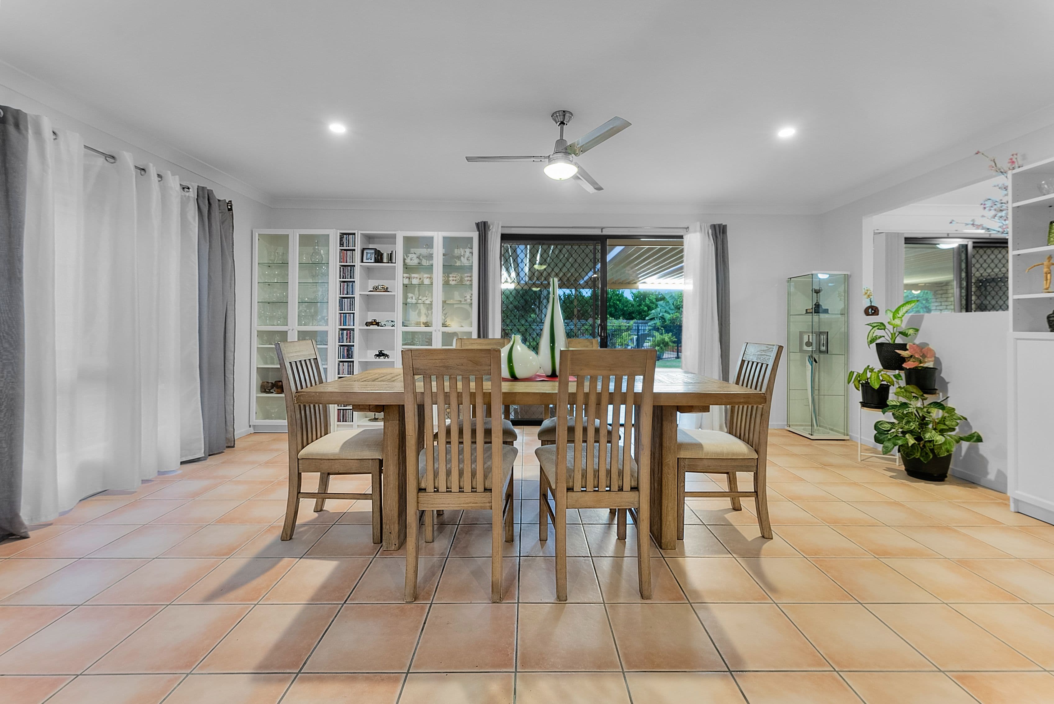 10 Chilton Crescent, North Lakes QLD 4509, North Lakes - Thumbnail 8