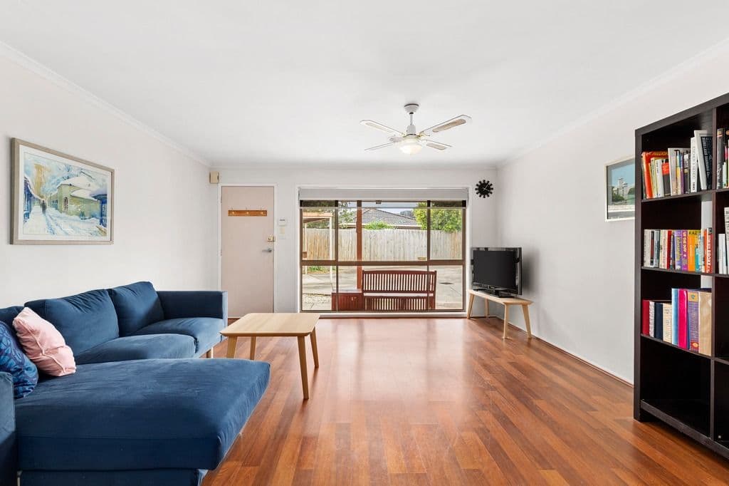 4 Lukin Court, Mill Park VIC 3082, Mill Park - Thumbnail 4