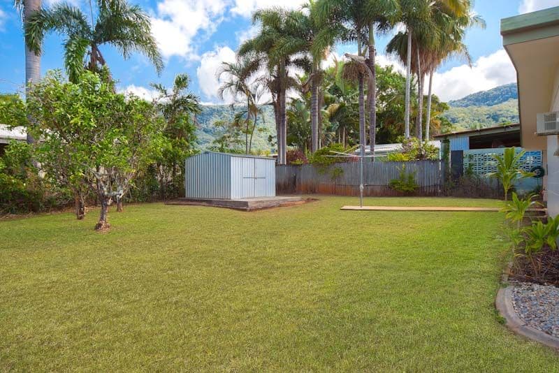 33 Dandaloo Street, BAYVIEW HEIGHTS QLD 4868, Bayview Heights - Thumbnail 2