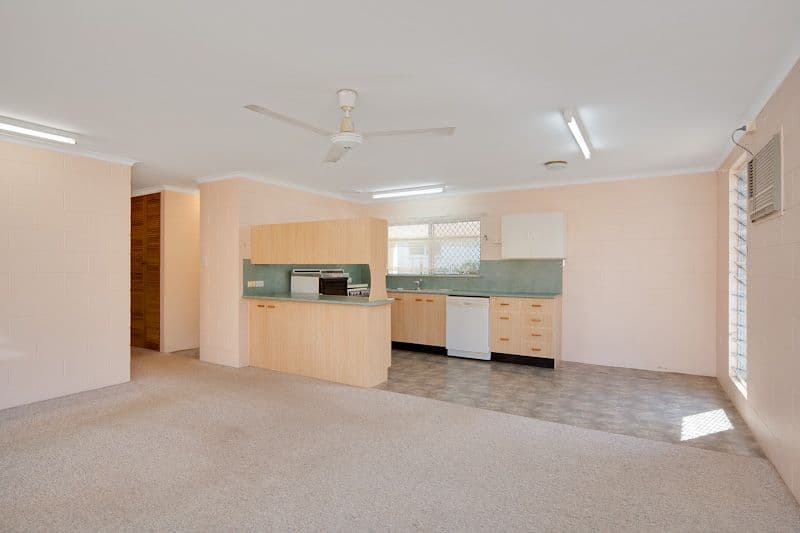 33 Dandaloo Street, BAYVIEW HEIGHTS QLD 4868, Bayview Heights - Thumbnail 6