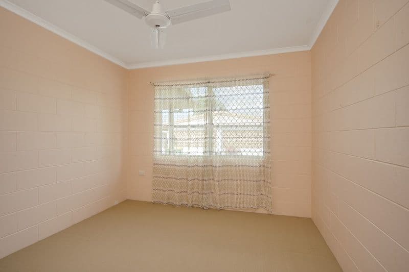 33 Dandaloo Street, BAYVIEW HEIGHTS QLD 4868, Bayview Heights - Thumbnail 8
