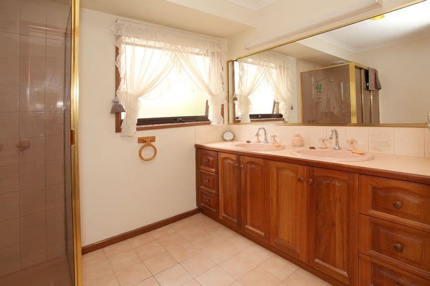14 Chippendale Terrace, BURWOOD EAST VIC 3151, Burwood East - Thumbnail 8