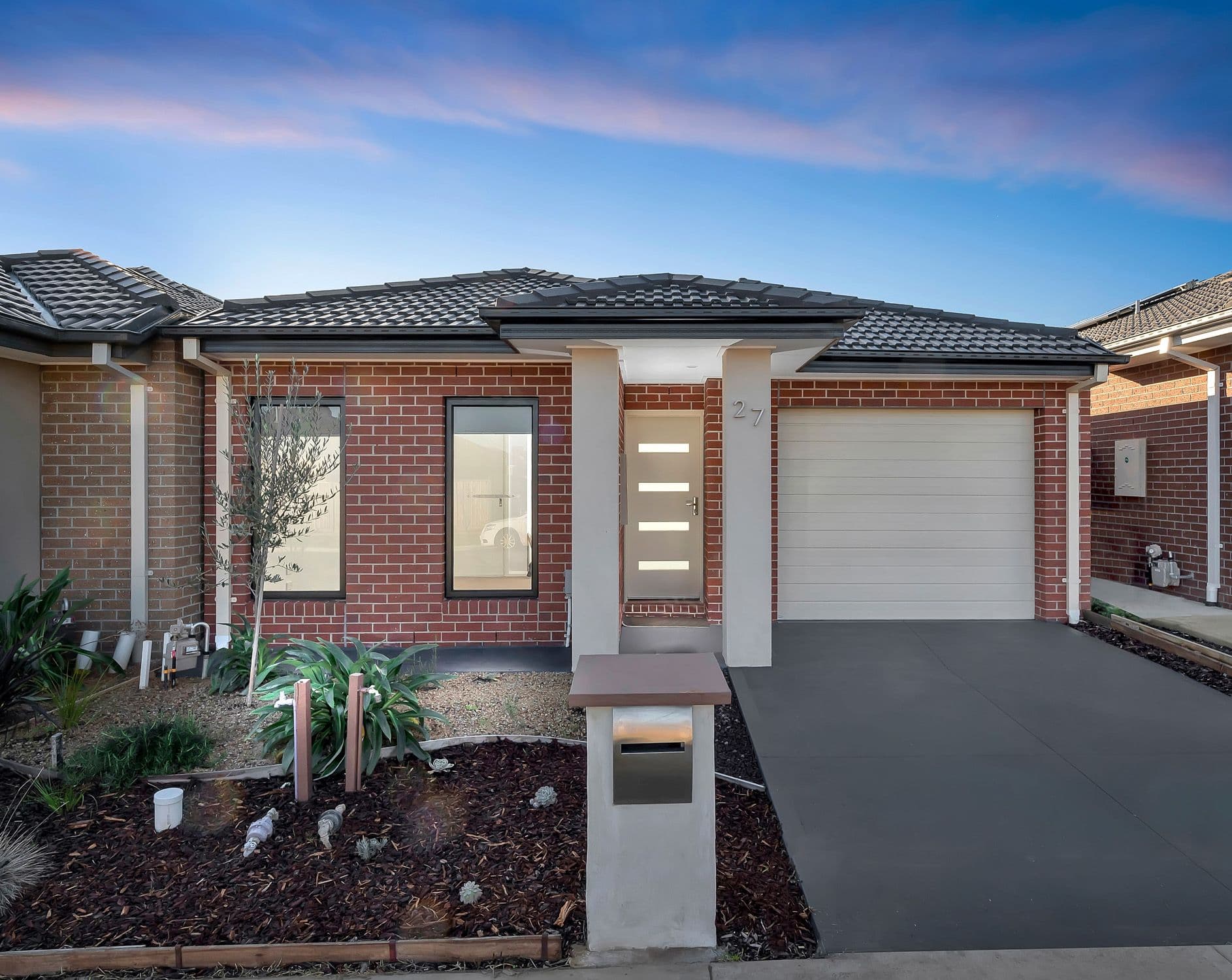 27 Drake Street, Tarneit VIC 3029, Tarneit - Image 1