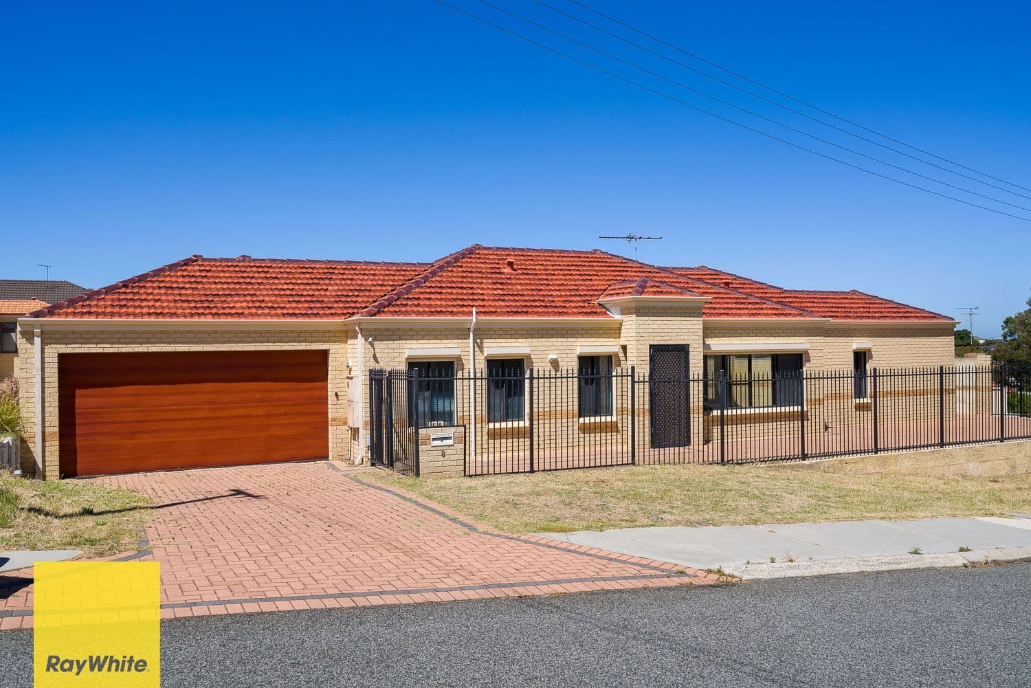 8A Selhurst Way, Balga WA 6061, Balga - Image 1