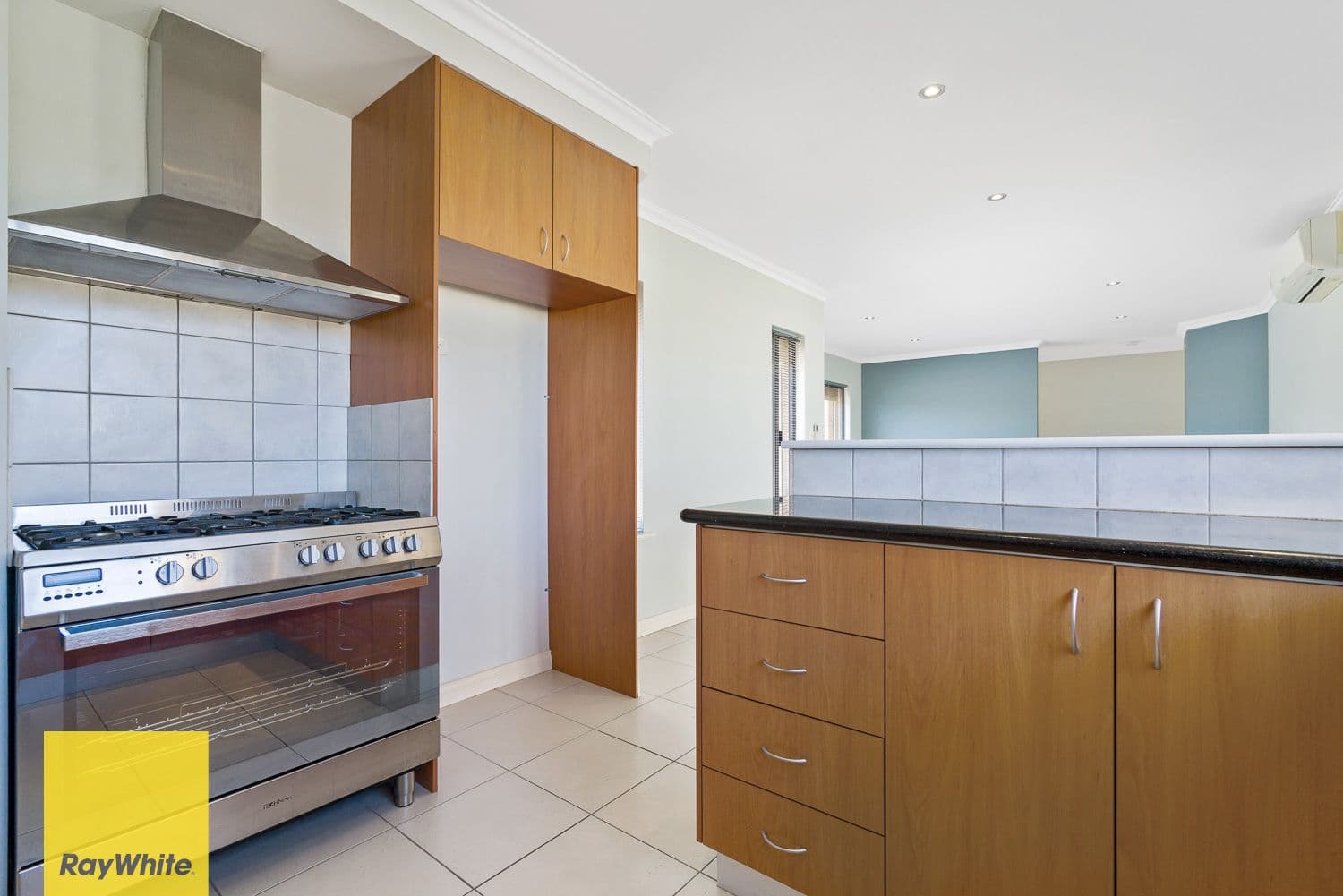 8A Selhurst Way, Balga WA 6061, Balga - Thumbnail 7