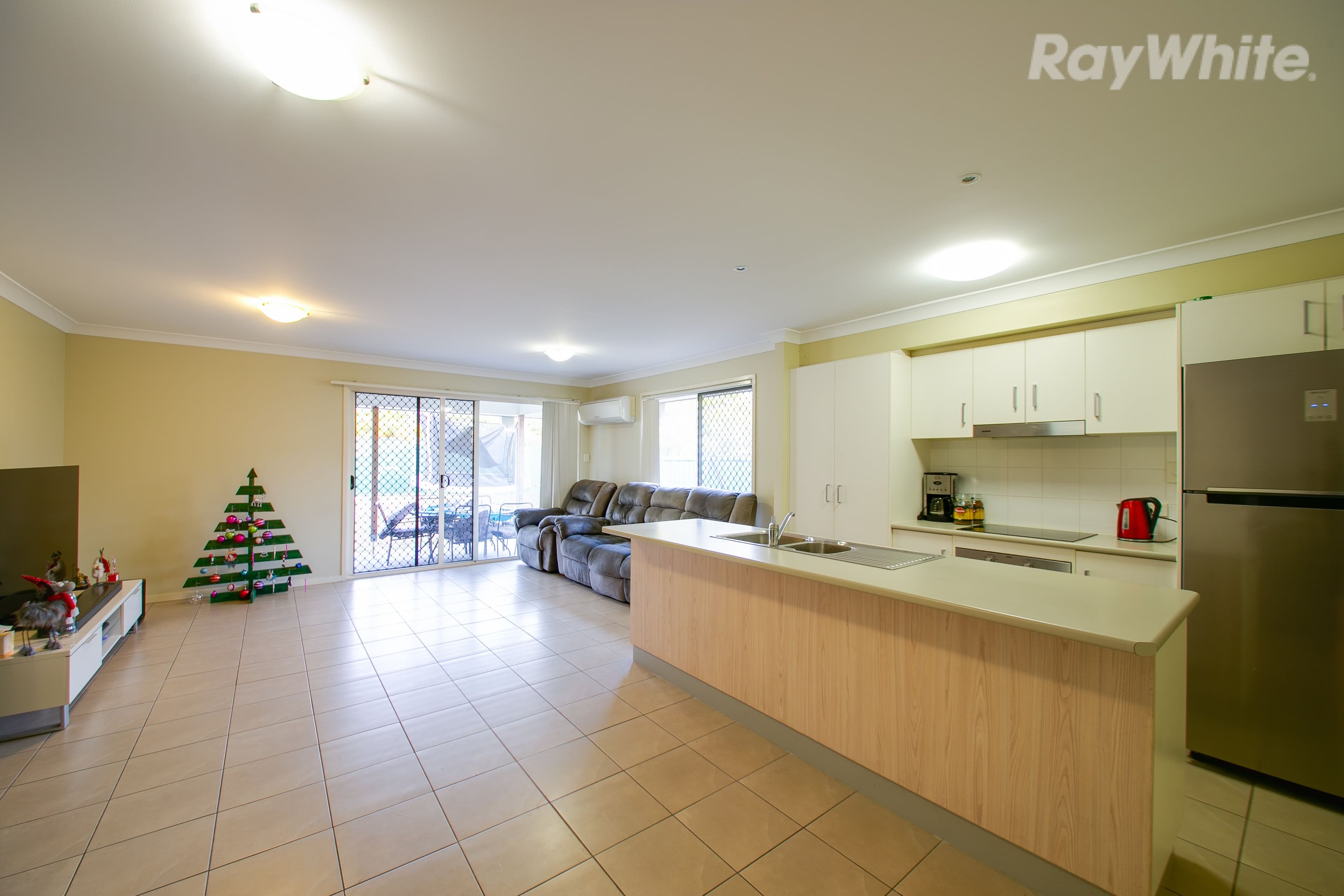 17 Darzee Street, Brassall QLD 4305, Brassall - Thumbnail 2