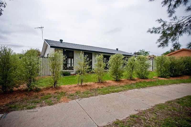 17 Australie Close, GILMORE ACT 2905, Gilmore - Image 1