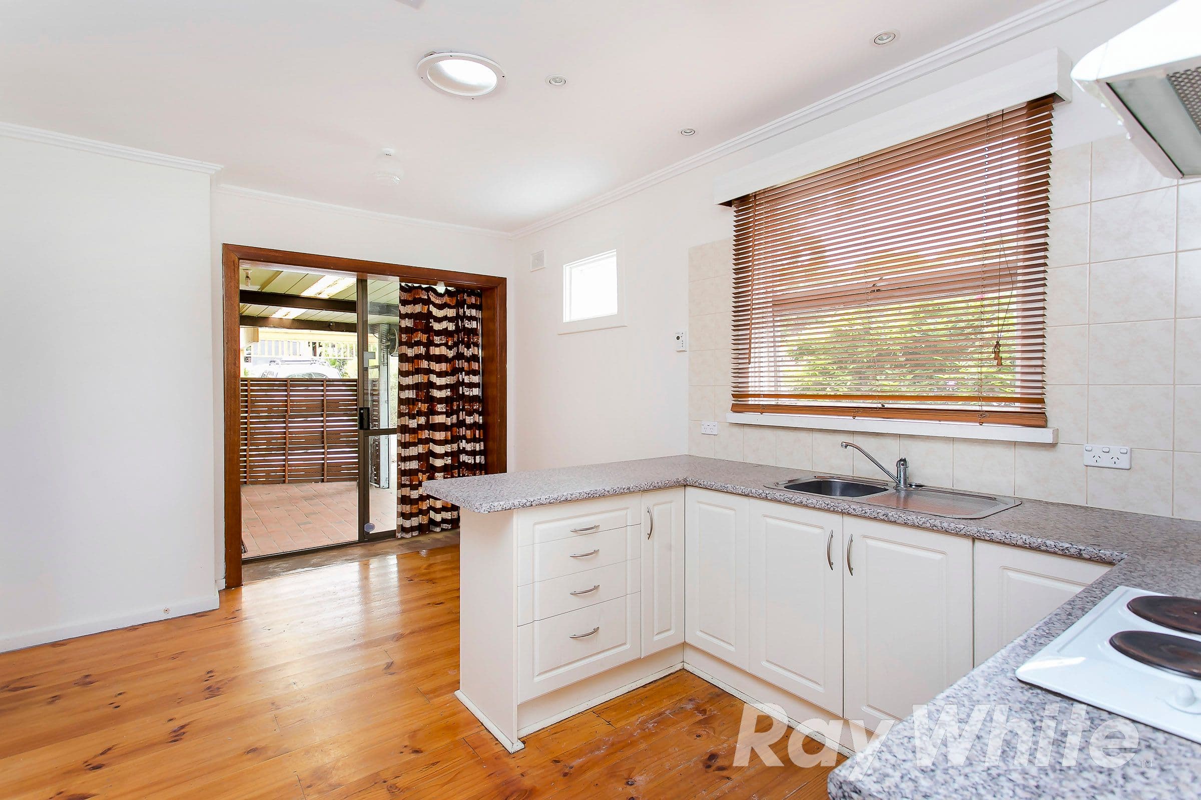 16 Nicholas Drive, Tea Tree Gully SA 5091, Tea Tree Gully - Thumbnail 7