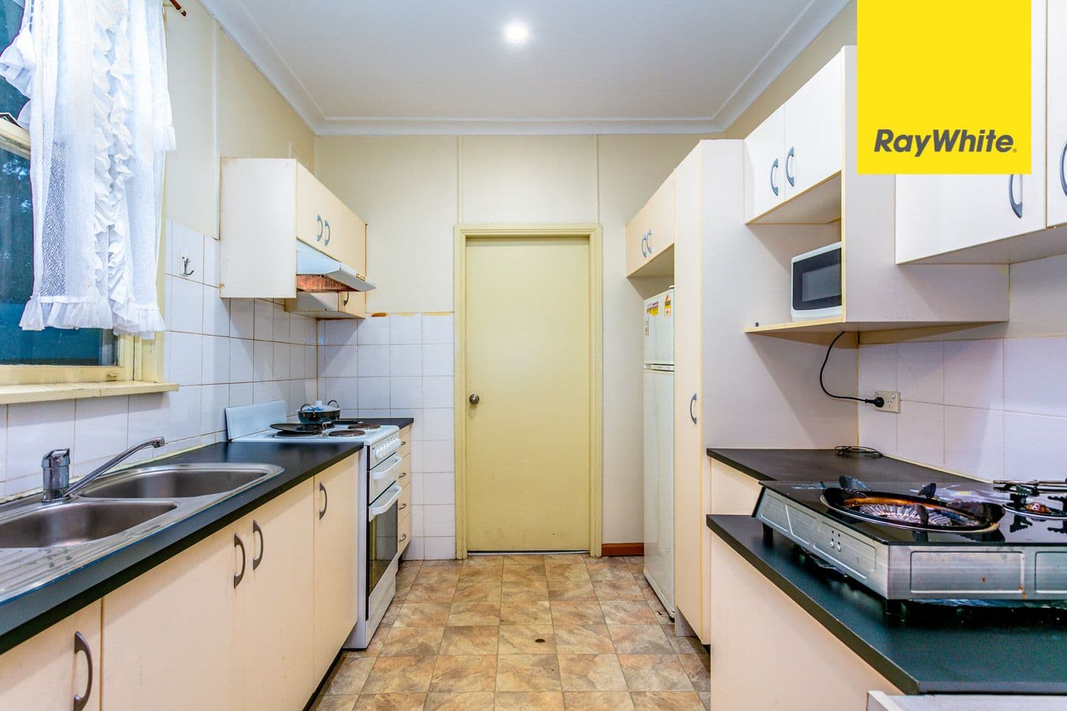 43 Rowley Street, Seven Hills - Thumbnail 4