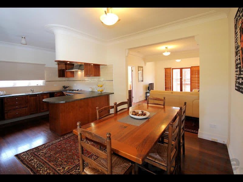 8 Perrett Street, BUNDAMBA QLD 4304, Bundamba - Thumbnail 3