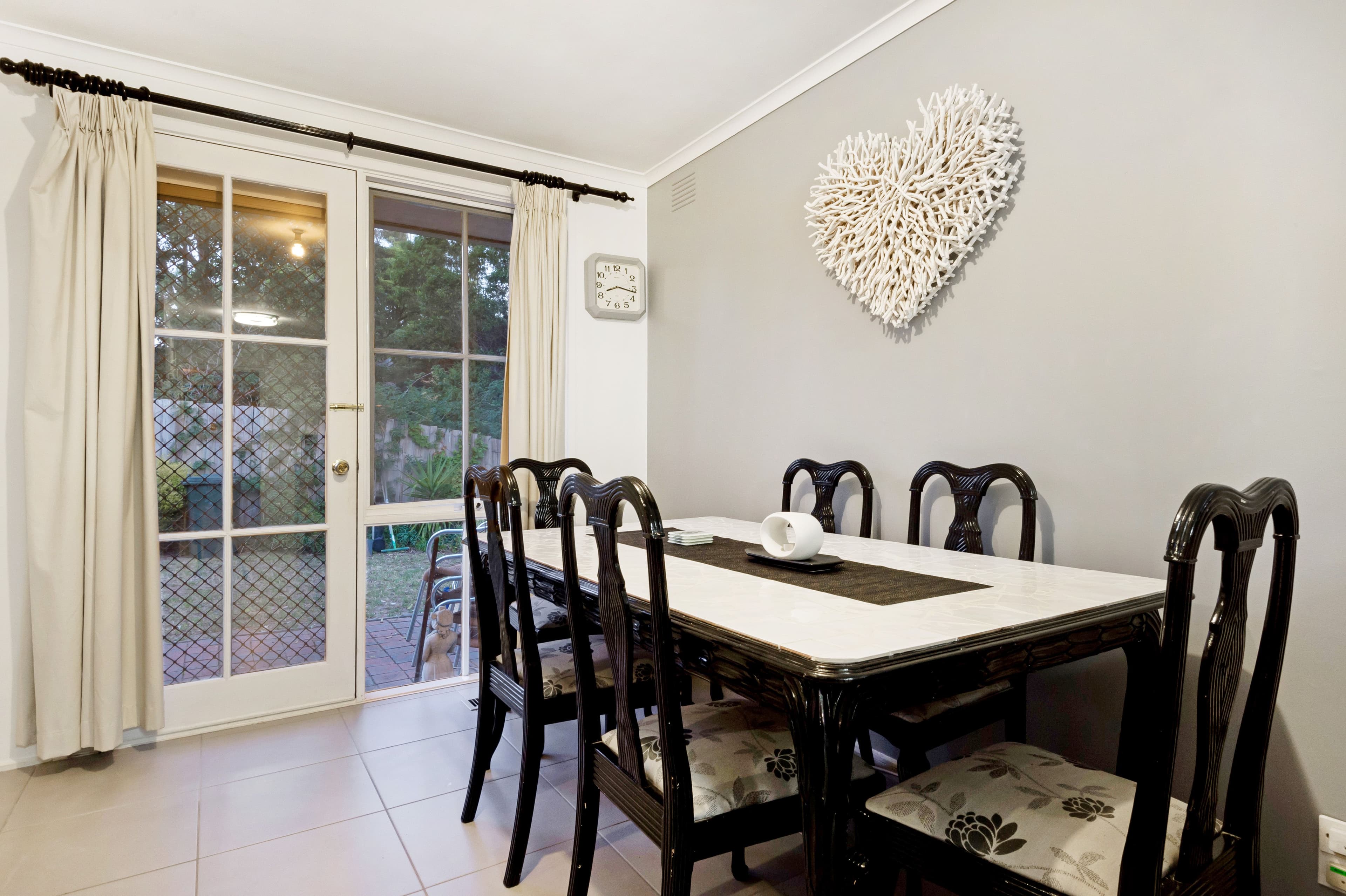 4 Olga Place, Daglish - Thumbnail 3