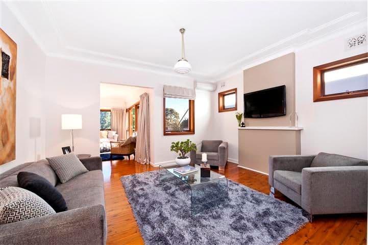 8 Ronald Avenue, GREENWICH NSW 2065, Greenwich - Thumbnail 2