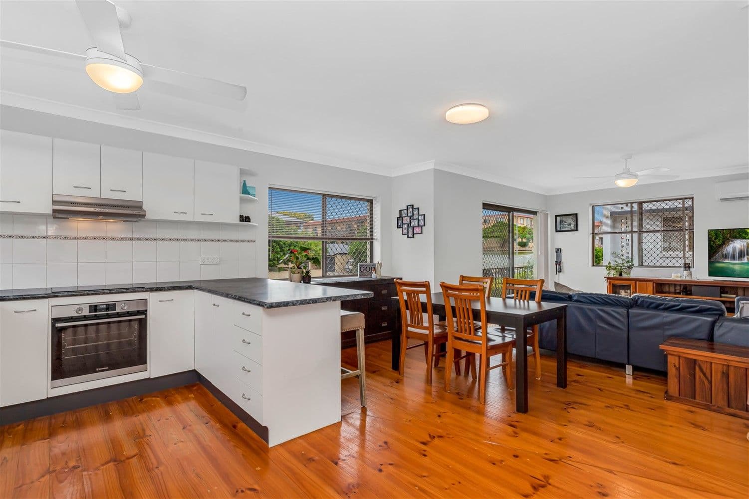 89 Stafford Road, Kedron QLD 4031, Kedron - Thumbnail 2