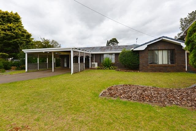 16 Regent Street, DARLING HEIGHTS QLD 4350, Darling Heights - Image 1