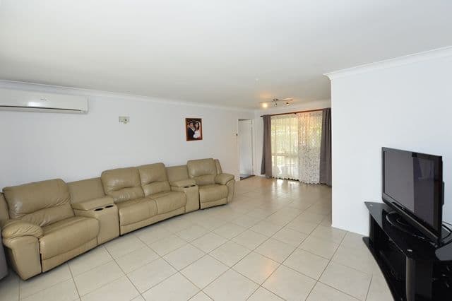 16 Regent Street, DARLING HEIGHTS QLD 4350, Darling Heights - Thumbnail 2