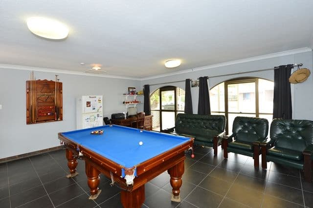 16 Regent Street, DARLING HEIGHTS QLD 4350, Darling Heights - Thumbnail 5