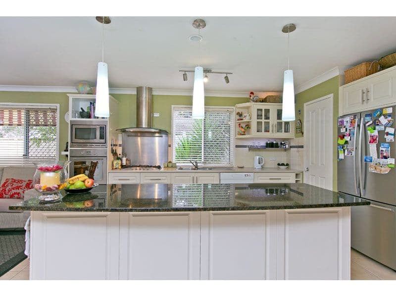 10 Vine Street, Redland Bay QLD 4165, Redland Bay - Thumbnail 5