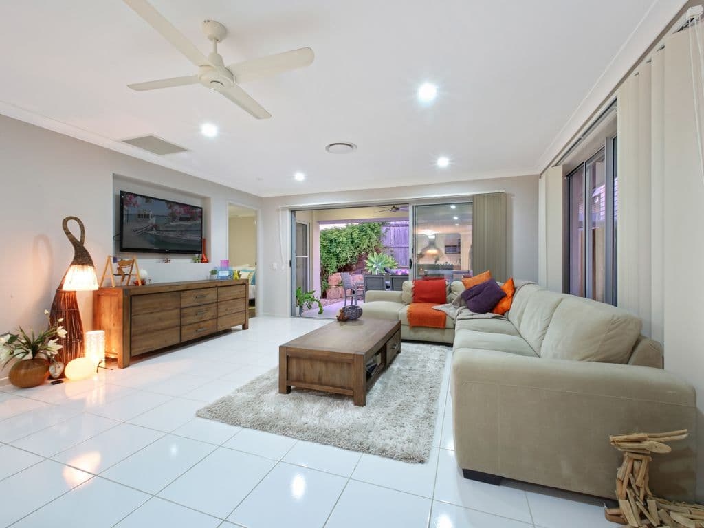 19 Severn Crescent, North Lakes QLD 4509, North Lakes - Thumbnail 4