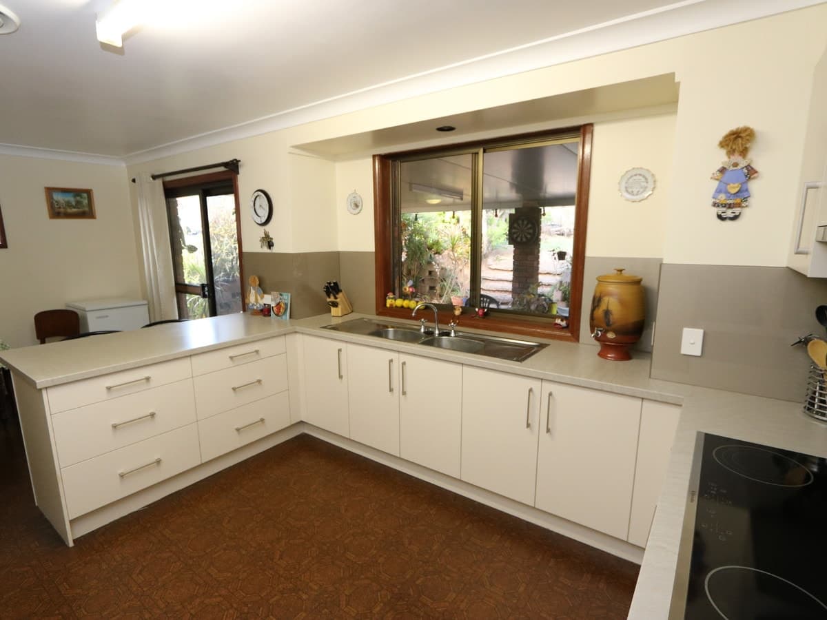 39 Holt Street, Brassall QLD 4305, Brassall - Thumbnail 5