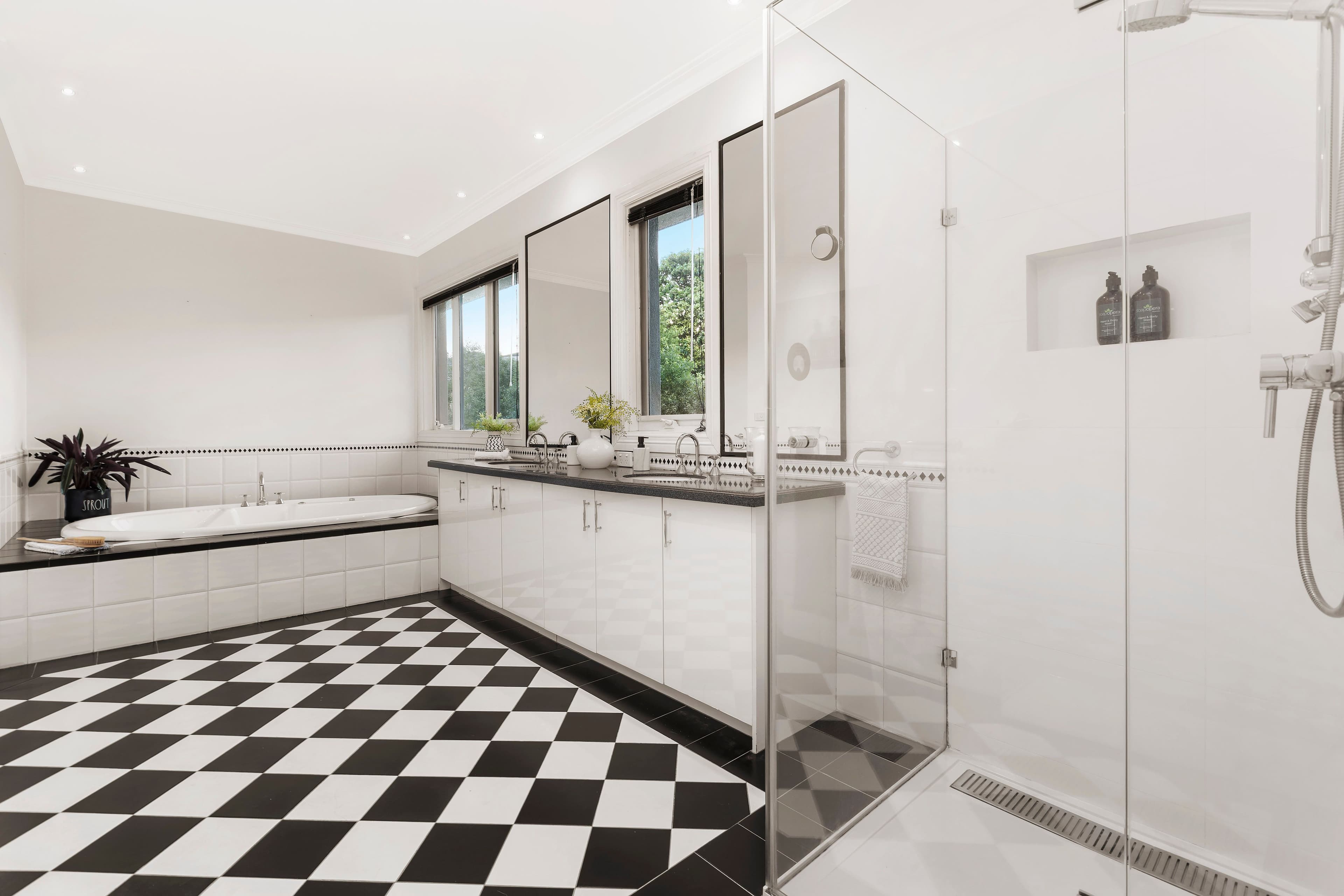 6 Mourik Court, Wantirna VIC 3152, Wantirna - Thumbnail 8