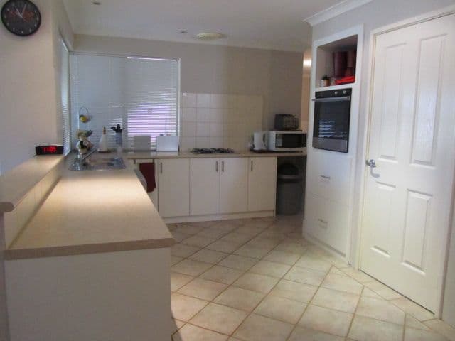 3 Cessford Close, Leda WA 6170, Leda - Thumbnail 7