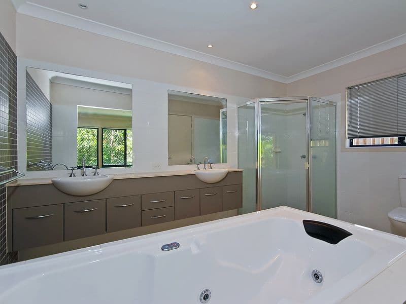 16 Northpoint Close, ROBINA QLD 4226, Robina - Thumbnail 8