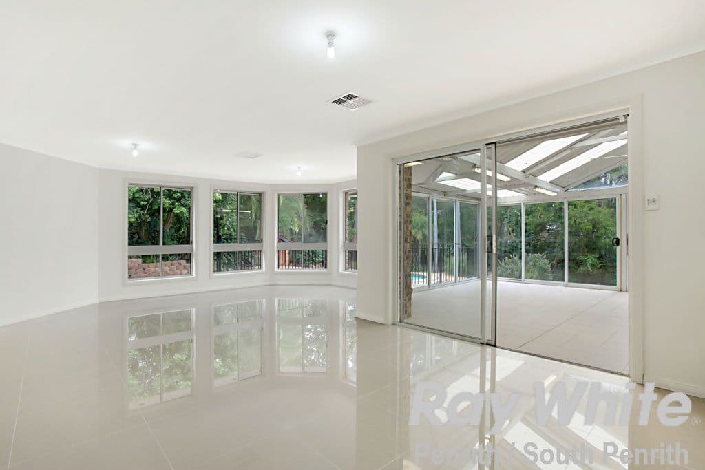 4 Talia Close, Kingswood NSW 2747, Kingswood - Thumbnail 2