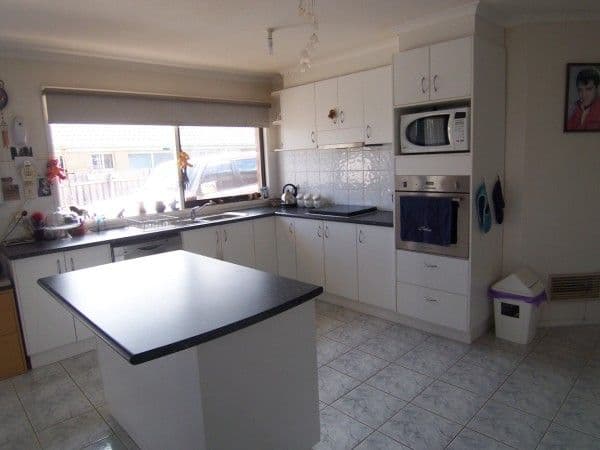 10 Scott Court, Bucasia, Bucasia - Thumbnail 2