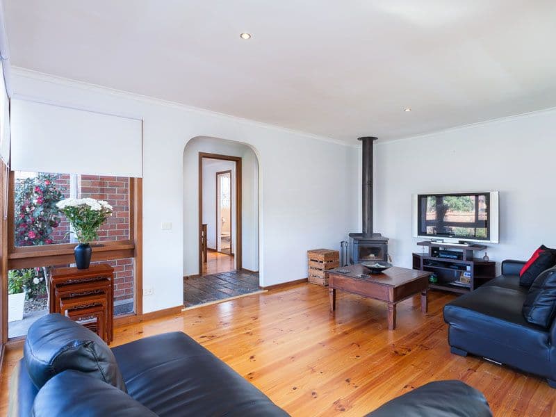 6 Sandleford Place, DINGLEY VILLAGE VIC 3172, Dingley Village - Thumbnail 4