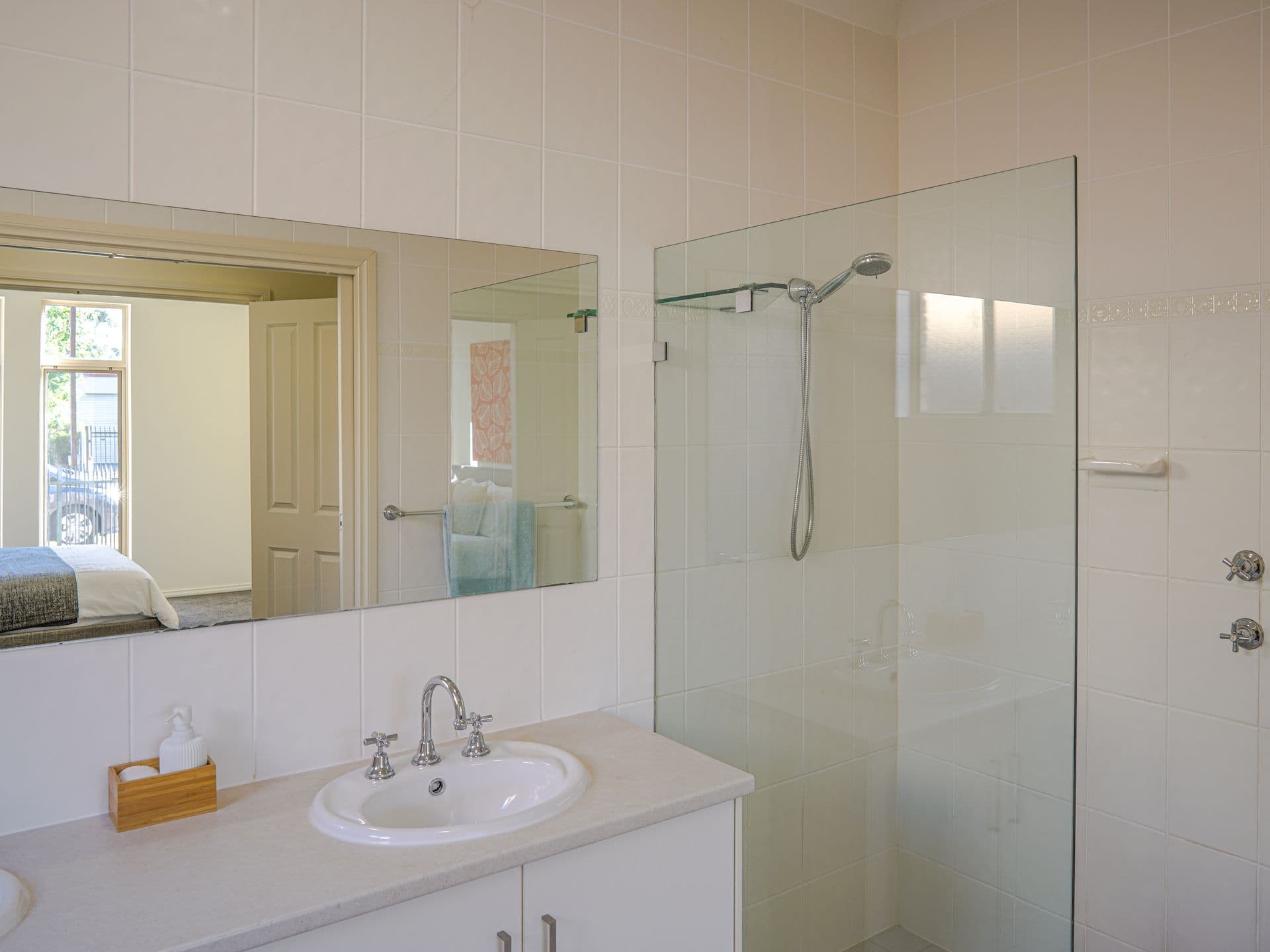 22A Albion Avenue, Glandore SA 5037, Glandore - Thumbnail 6