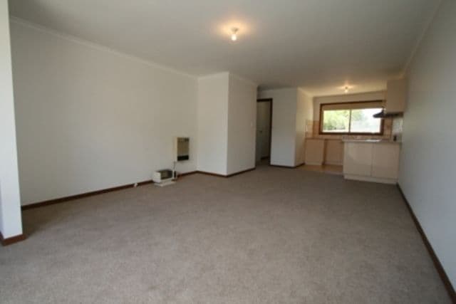 16-18 Church Street, Cowes VIC 3922, Cowes - Thumbnail 2