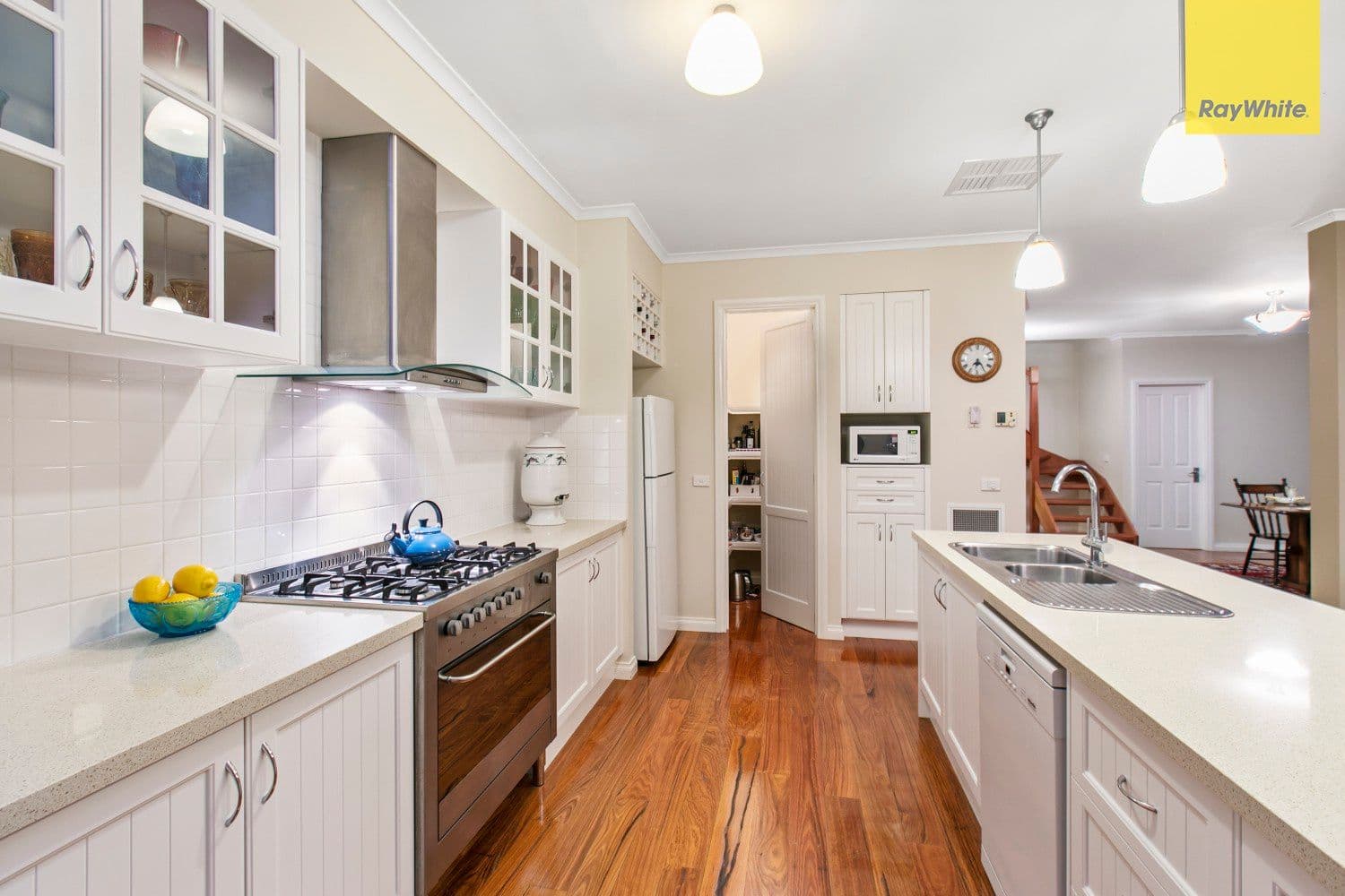 8 Lakeside Drive, Berwick VIC 3806, Berwick - Thumbnail 4