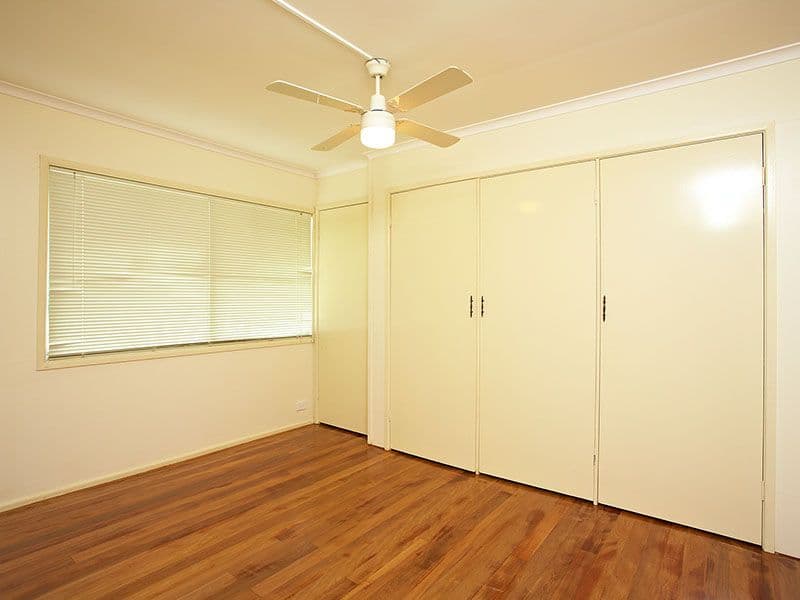 1 BLUEGUM Court, KINGSTON QLD 4114, Kingston - Thumbnail 4