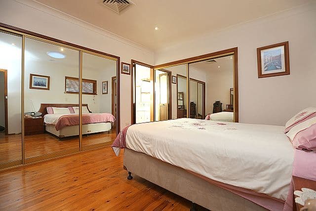 13 Josephine Crescent, Georges Hall NSW 2198, Georges Hall - Thumbnail 5