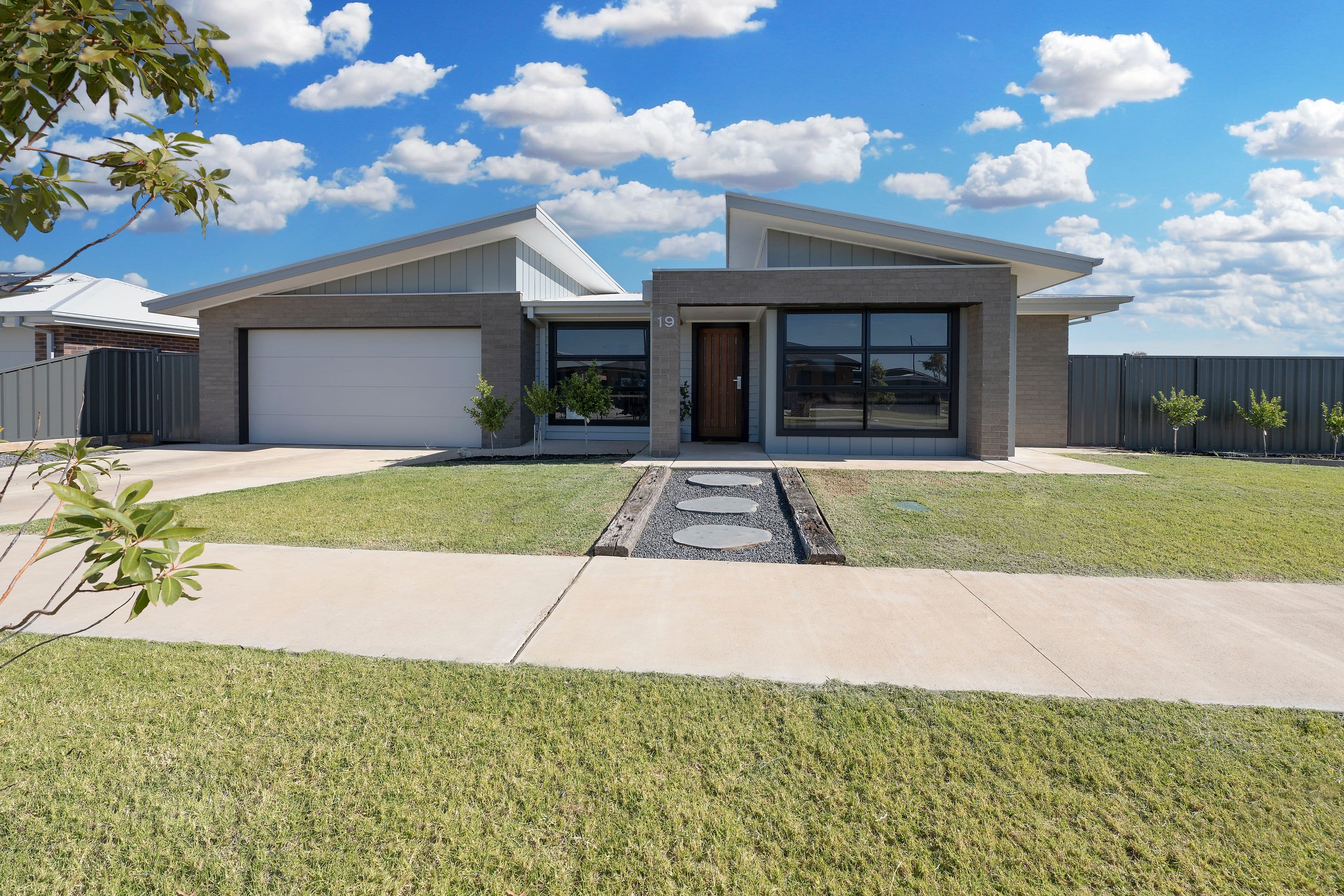 19 Wallowa Drive, Swan Hill VIC 3585, Swan Hill - Image 1