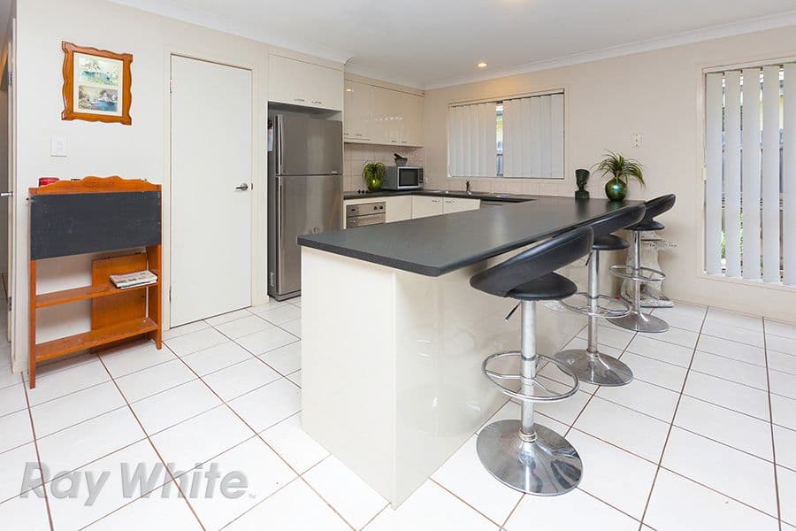 10 Janus Grove, SPRINGFIELD LAKES QLD 4300, Springfield Lakes - Thumbnail 2