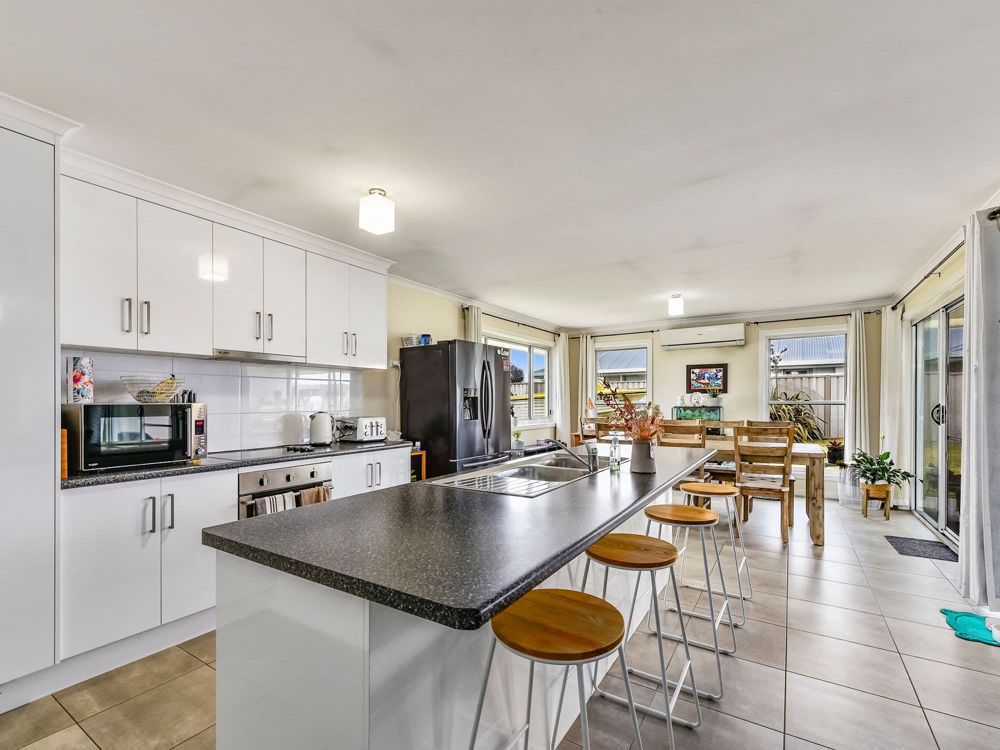 38 Robe Street, Robe SA 5276, Robe - Thumbnail 3