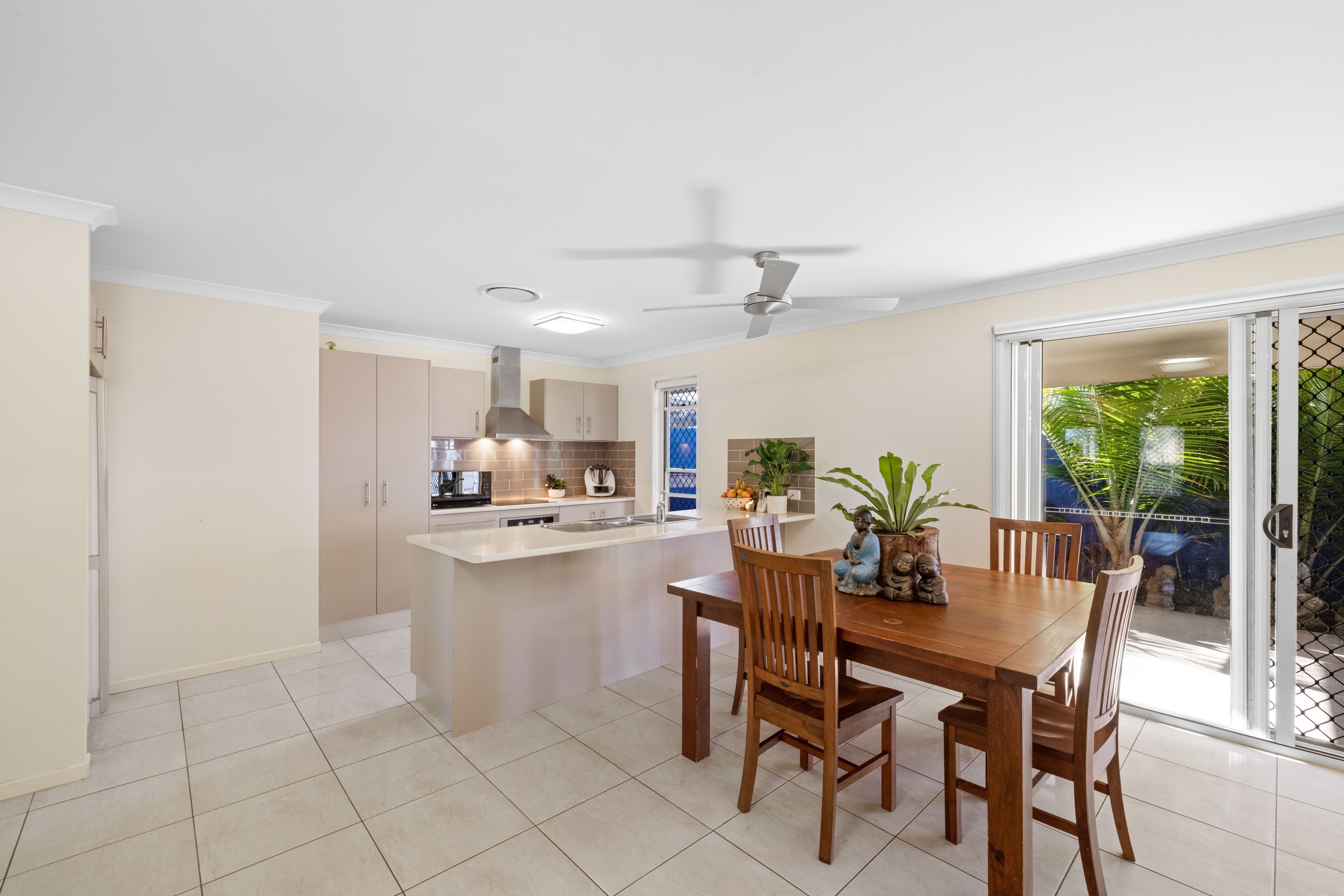 21 Kay Avenue, Bli Bli QLD 4560, Bli Bli - Thumbnail 3