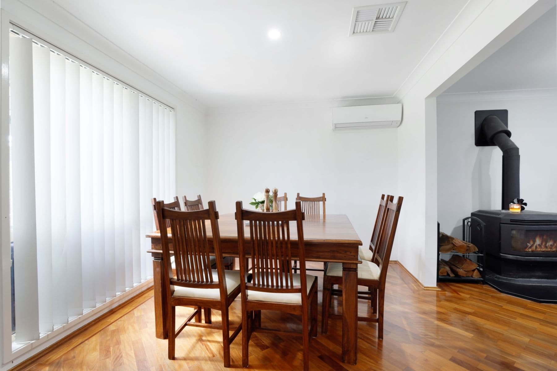 4 Azalea Court, Glenmore Park NSW 2745, Glenmore Park - Thumbnail 4