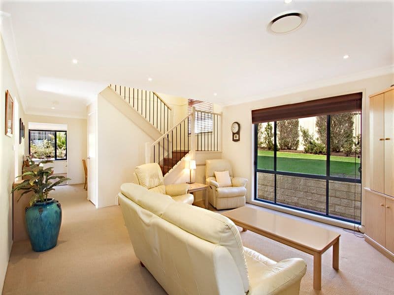 26 Yarra Vista Court, YARRAWARRAH NSW 2233, Yarrawarrah - Thumbnail 2