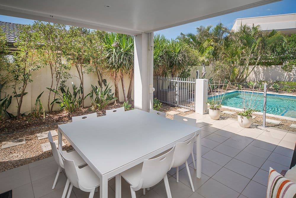 2569 Cressbrook Drive, HOPE ISLAND QLD 4212, Hope Island - Thumbnail 3