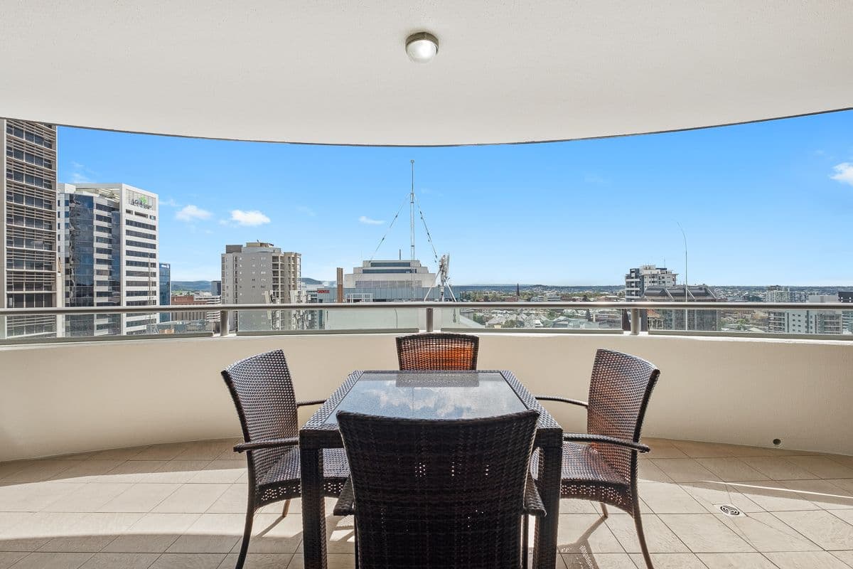 Joseph Drive, Orange, Orange - Image 1