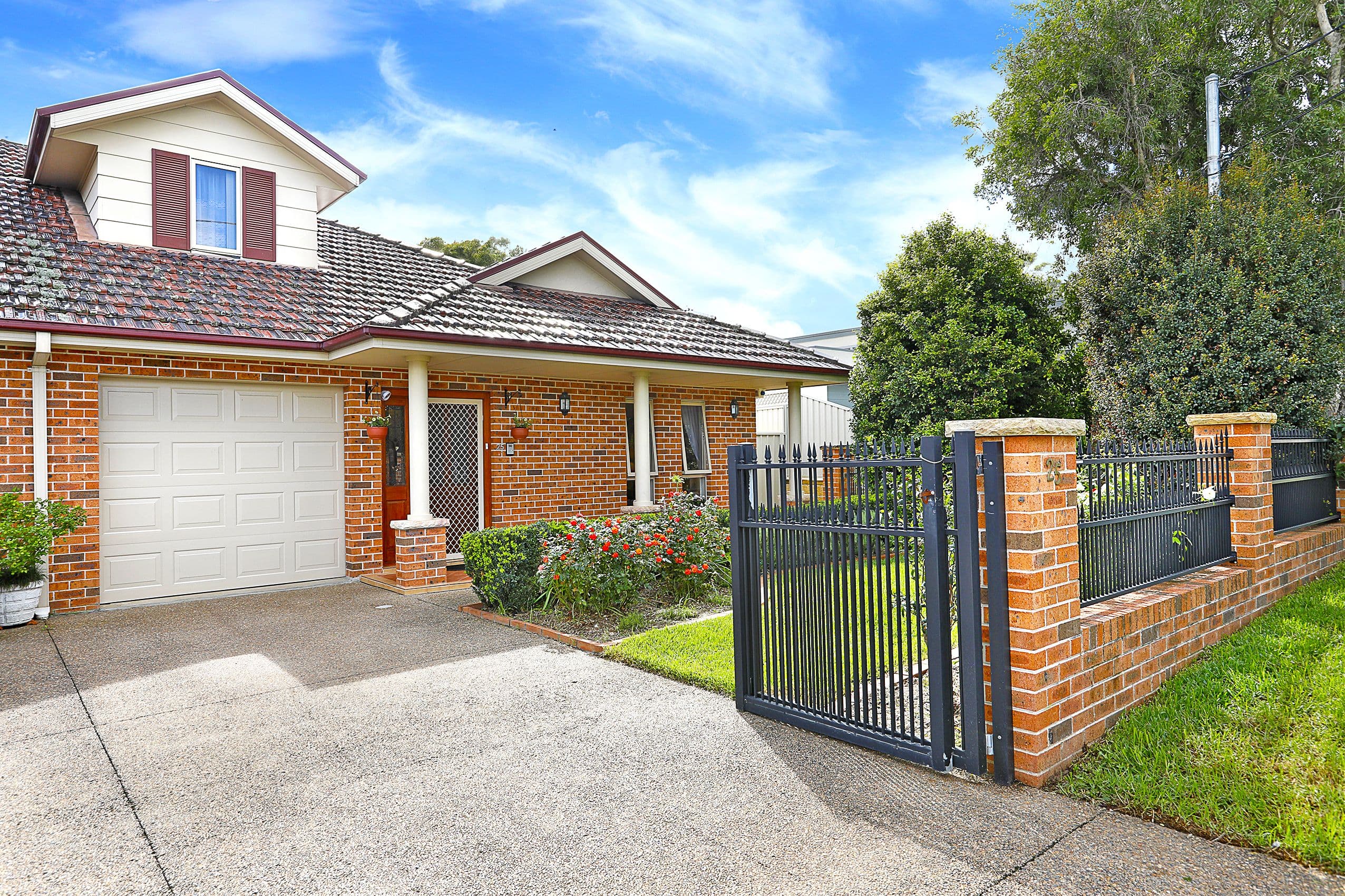 25 Tornaros Avenue, Penrith - Thumbnail 2