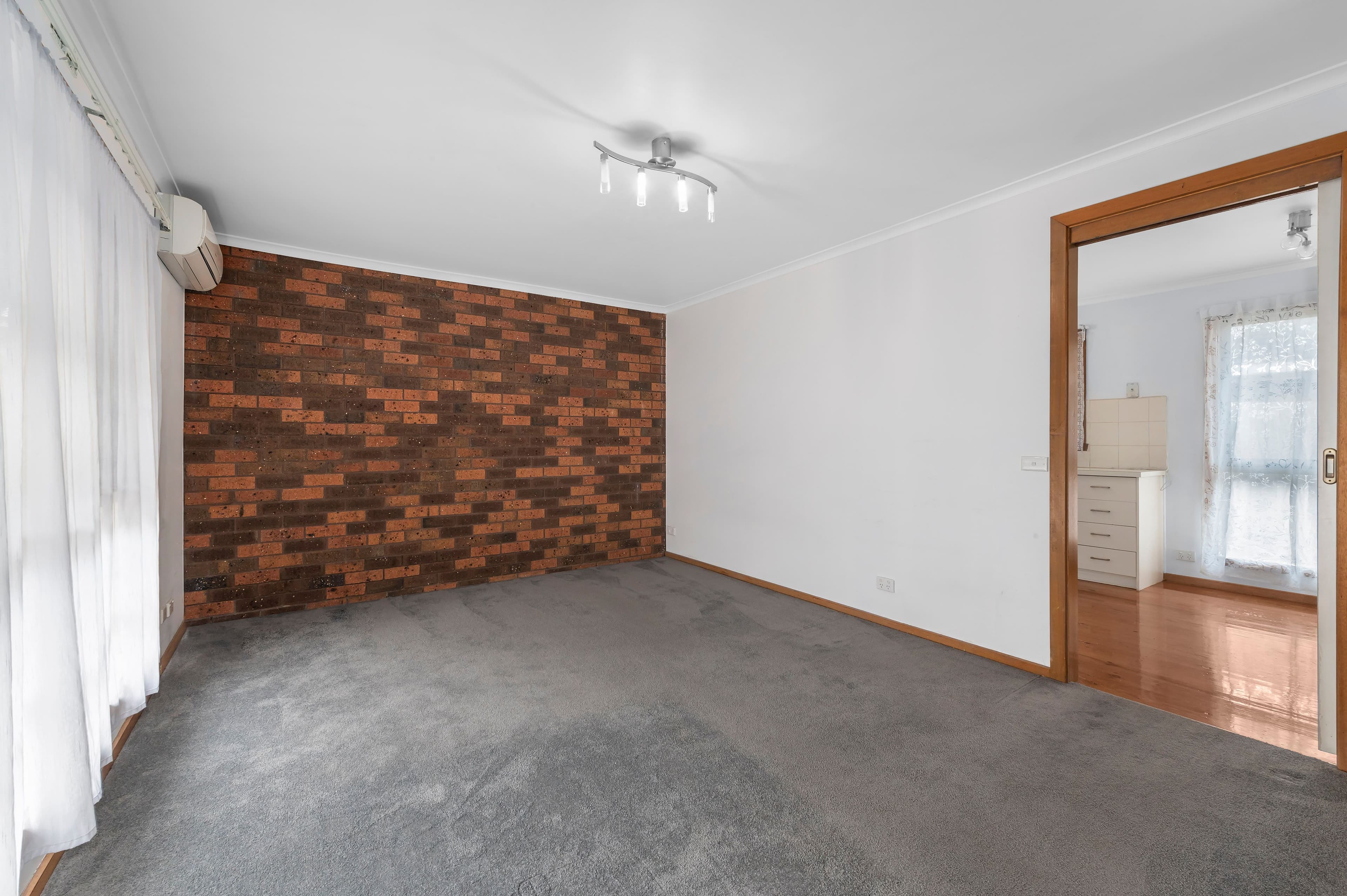 35 Albert Street, Ringwood VIC 3134, Ringwood - Thumbnail 3