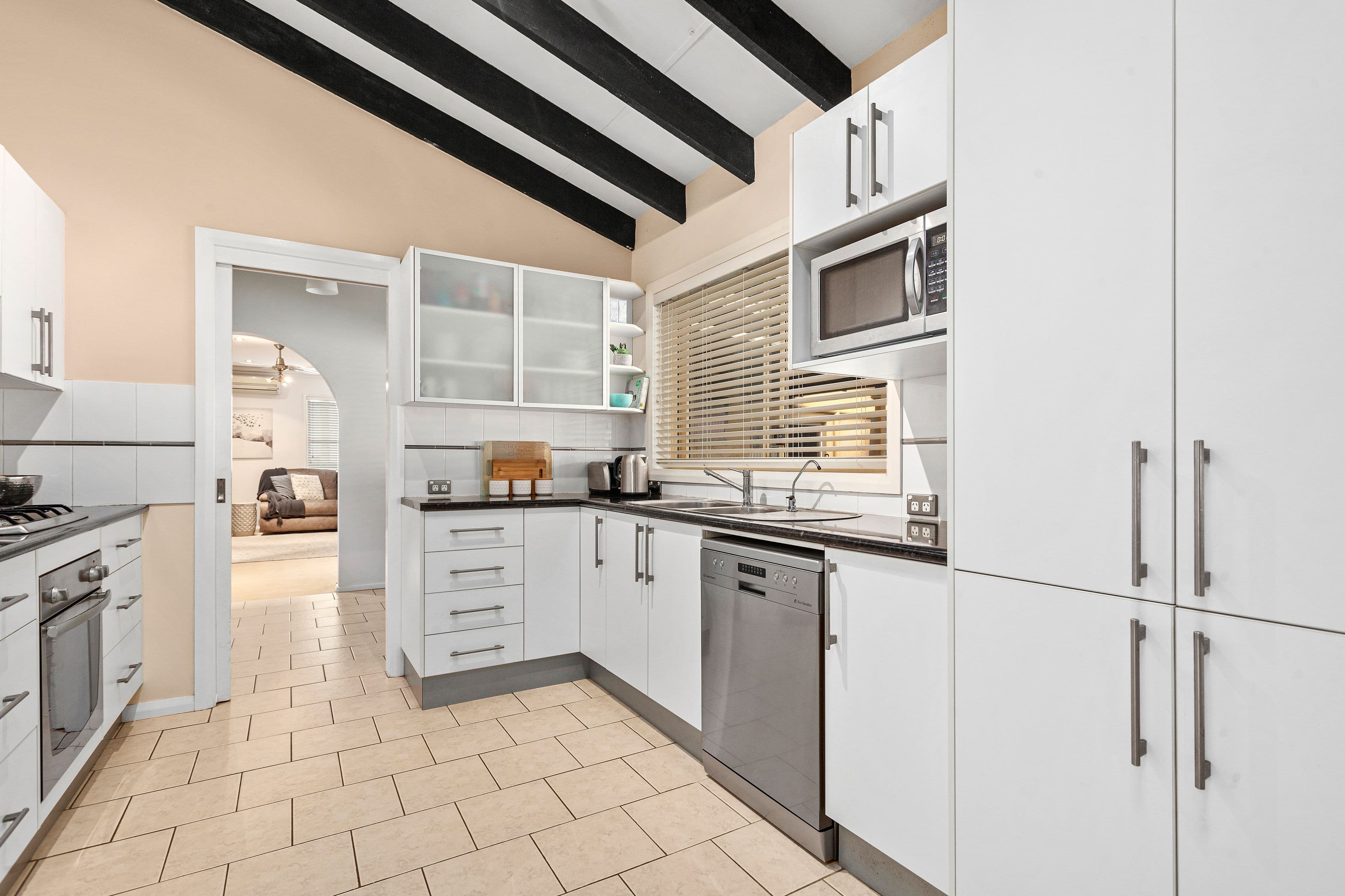 92 Hillside Drive, Albion Park - Thumbnail 4
