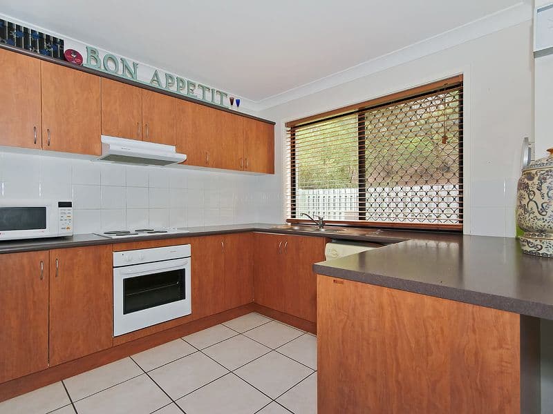 13 Hervey Street, PACIFIC PINES QLD 4211, Pacific Pines - Thumbnail 4