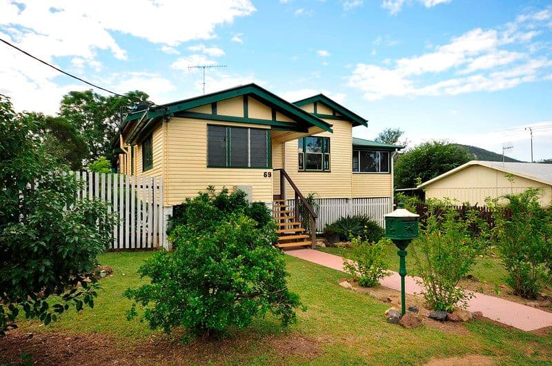 69 Highland Street, ESK QLD 4312, Esk - Thumbnail 4